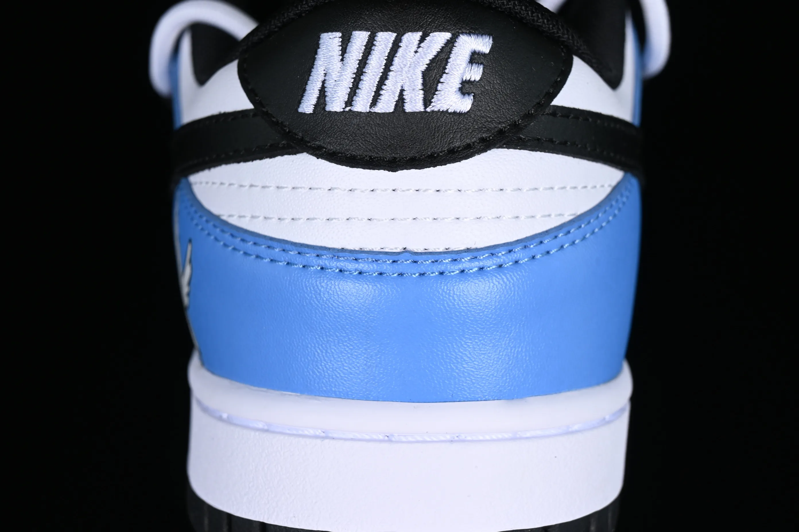 All Categories Nk SB Dunk Series Nk SB Dunk Low Low-top Sneakers Nk Dunk Low Peace Dove Customized version of deconstructed strap casual sneakers DD1391-100